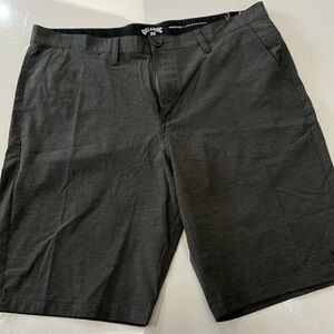 Billabong Men's Classic Submersible Hybrid Short, Made with Quick-Drying Materia